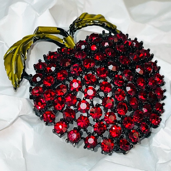 Weiss Red Rhinestone Apple Brooch Pin, Japanned Black Setting, Enamel Leaves - Picture 8 of 14